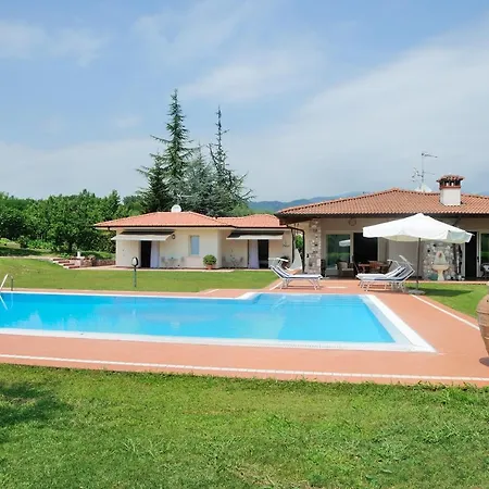 Josephine * San Felice del Benaco